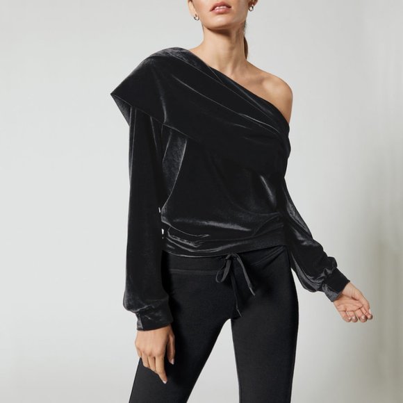 Sweaters - NWOT: Carbon38 Velvet Off-The-Shoulder Sweatshirt